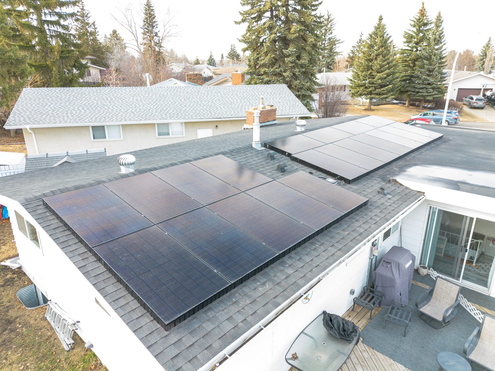 10 kW solar install on an Edmonton home in Tweddle Place